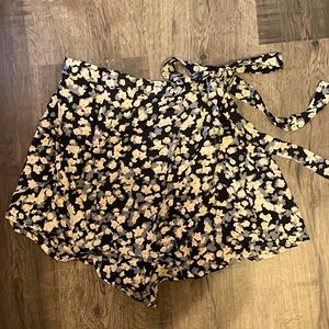 Floral bow tie Skort
